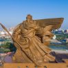 В Китае решили снести одну из самых больших в мире бронзовых статуй