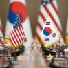 Япония, США и Южная Корея обсудили новые ракетные испытания КНДР