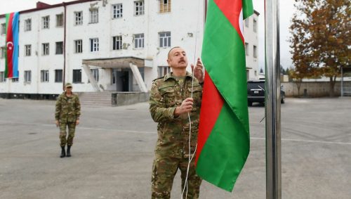 Ilham Aliyev s flaqom