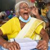 104-летняя женщина научилась читать и писать