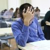 Пережить экзамены: боязнь провала и низкие баллы толкают подростков на самоубийство