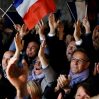 «Ни Макрон, ни Ле Пен — революция!»: французы протестуют