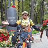 Величайший фанат Магомаева едет в Баку на велосипеде, преодолев 14 000 км - ФОТО