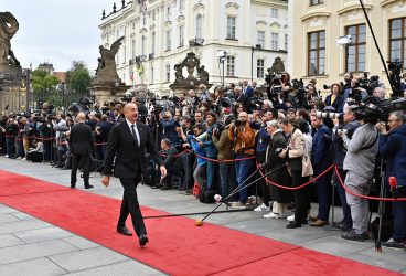 Ilham Aliyev predlojil sozdaniye reqionalnoy platformi