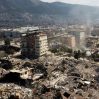 В Турции в зонах землетрясений сильно повреждены более 105 тысяч зданий