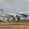 Самолет Токио - Тель-Авив совершил экстренную посадку в Баку