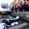 В Луар-и-Шер протестующие против приезда Макрона заняли железнодорожные пути