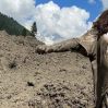 Разыскиваются 50 человек после оползня на горном курорте Грузии
