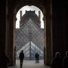 Лувр закрыт из-за опасений терактов