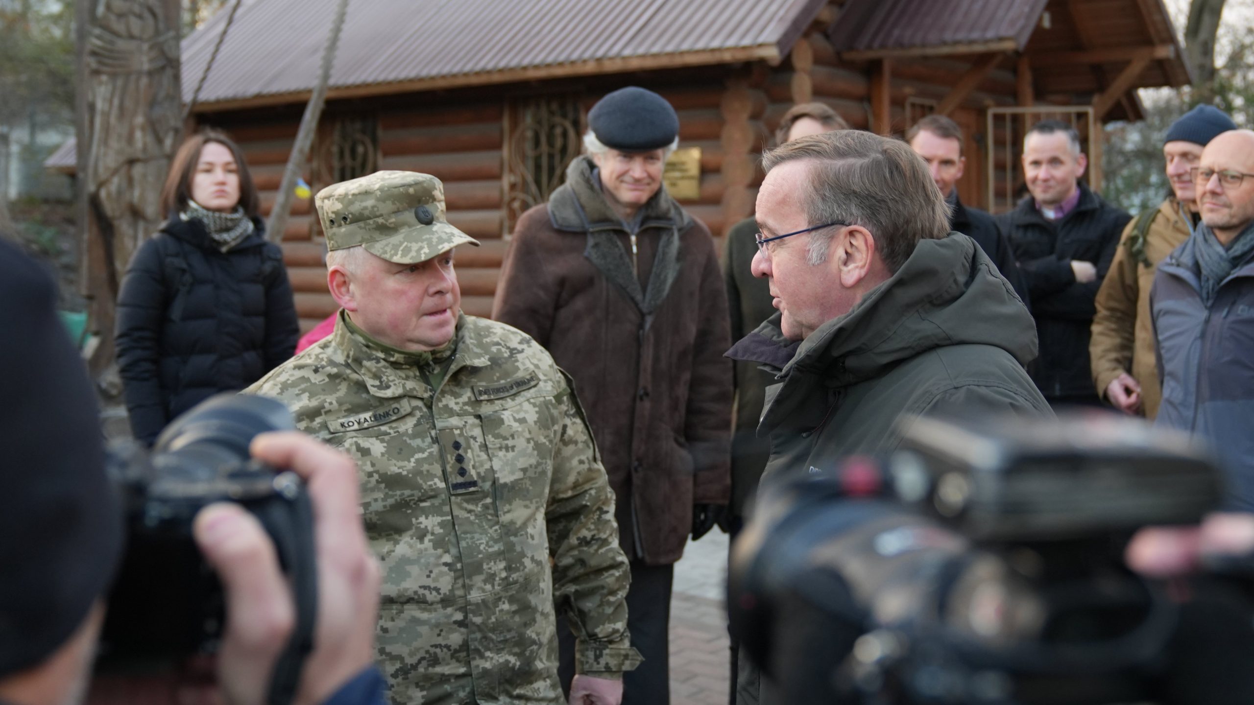В Киев приехал министр обороны ФРГ Борис Писториус - Зеркало.az