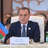 Азербайджан выступает за двусторонние и мирные переговоры с Арменией