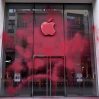 В Берлине магазин Apple облили краской