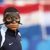 Евро-2024: Мбаппе по разрешению УЕФА будет играть в черной маске