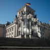 Победу на досрочных парламентских выборах в ФРГ одержали консерваторы