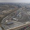 На территории нефтеперерабатывающего завода начался пожар - ВИДЕО
