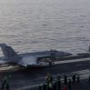 Истребитель ВМС США упал за борт авианосца, оба пилота катапультировались