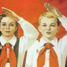 Что важнее - пионер, почитающий старших, или успешный хам с дорогим айфоном?