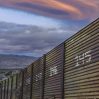 Трамп поручил покрасить стену на границе с Мексикой в черный