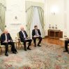 Пезешкиан принял делегацию во главе с вице-премьером Азербайджана Пезешкиан принял делегацию во главе с вице-премьером Азербайджана