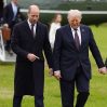Мелания Трамп нарушила королевский протокол во время визита в Великобританию