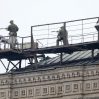 В Москве выставили блок-посты и окружили Кремль пулеметчиками