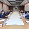 Джейхун Байрамов встретился с помощником госсекретаря США Калебом Орром Джейхун Байрамов встретился с помощником госсекретаря США Калебом Орром